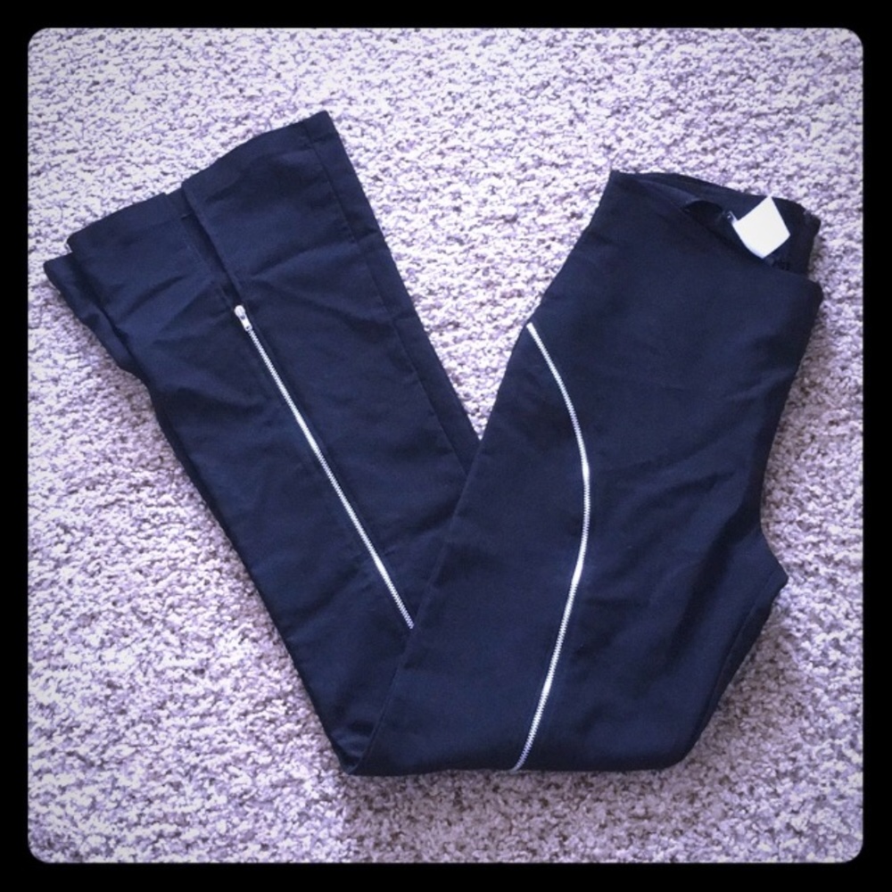 🛍Rare Sirens Black Zippered Leg Pants Sz L